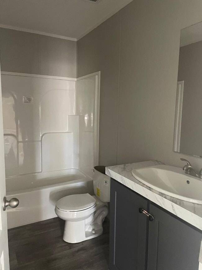 Photo - 307 Marcus crt