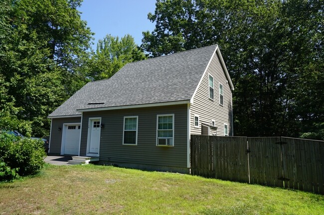 Building Photo - 18 Lilac Ln Rental