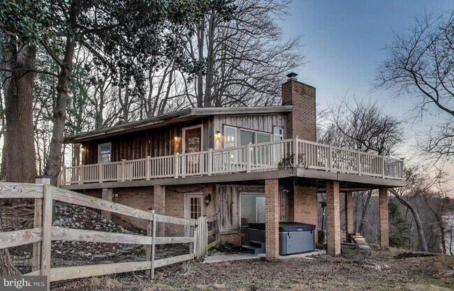 Photo - 418 Point Mary Cir