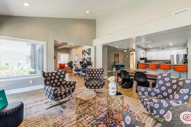 Photo - evRIA Diamond Valley