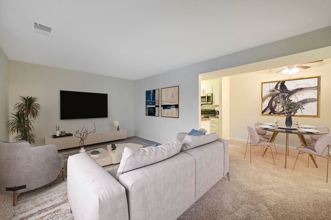 1 Bdrm Garden - Living Room