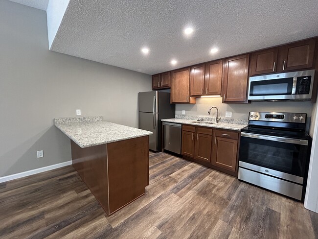 Photo - 121 Waterbury Ct Unit 125