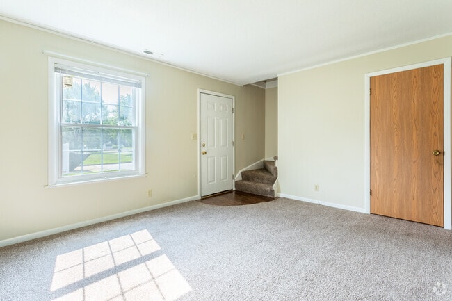 Carriage House Apartments &amp; Townhomes For Rent in Adrian