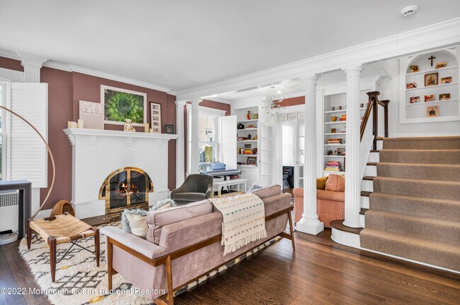Photo - 118 Madison Ave