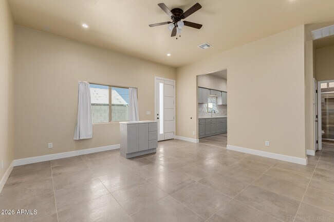 Photo - 1908 E Harvard St