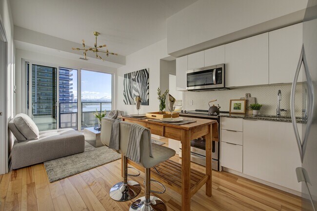 Photo - 20 Shore Breeze Dr