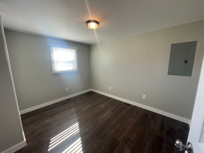 Photo - Remodeled 1 Bedroom/1 Bath   Piney Flats, TN