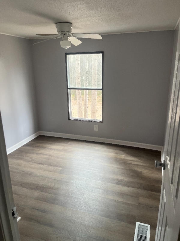 Photo - 3736 E Burke Blvd