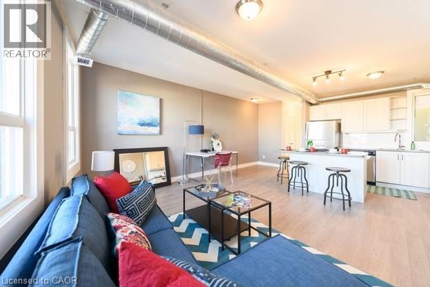 Photo - 1000 King St E Unit 1006