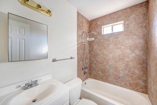 Photo - 309 Second St Unit UPPER