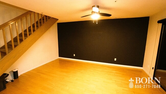 Photo - 939 Laurel St