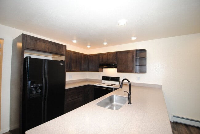 Photo - Princeton Dr (4922/4924) Unit 4924