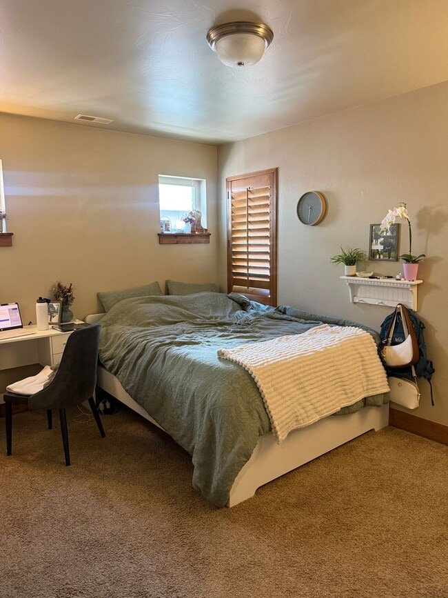 Photo - 4 bed 2.5 Bath in Bozeman