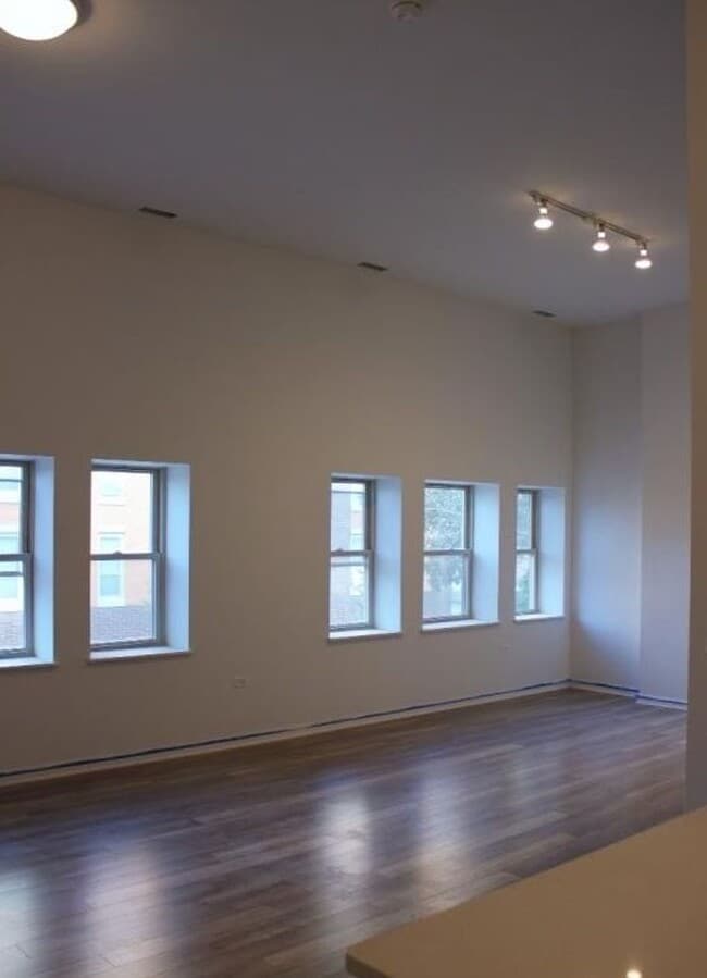 Photo - 2700 N W Ave Unit 202