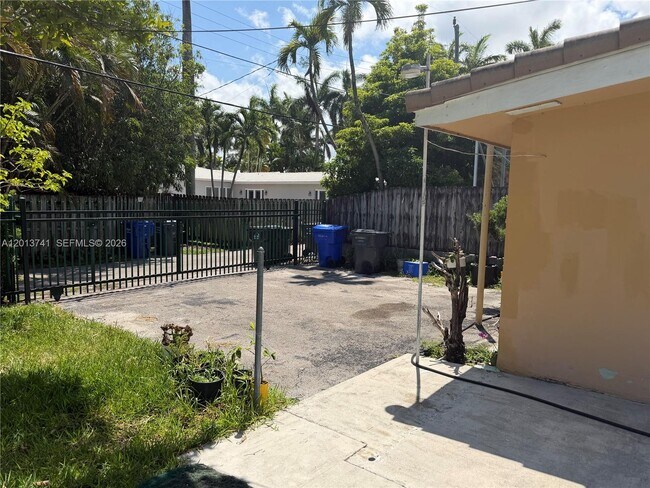 Photo - 1434 Hollywood Blvd Unidad 1