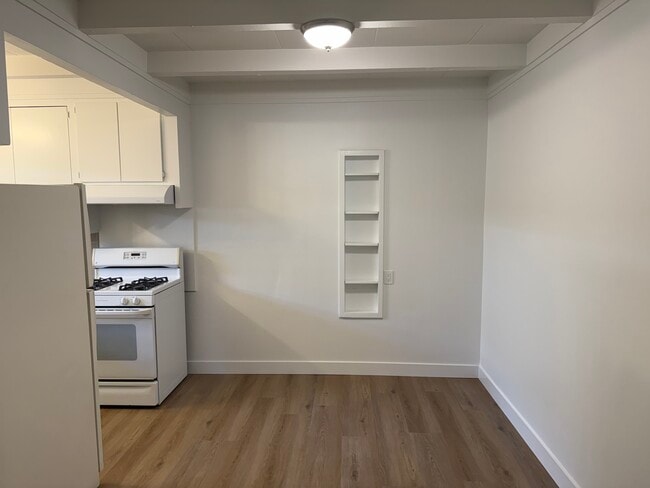 Photo - 6015 1st Ave