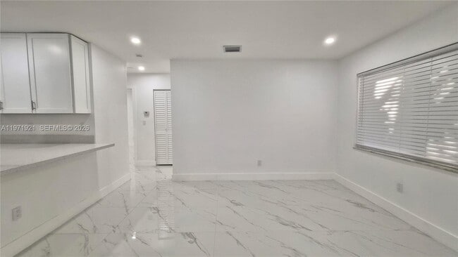 Photo - 1825 Scott St Unit 0