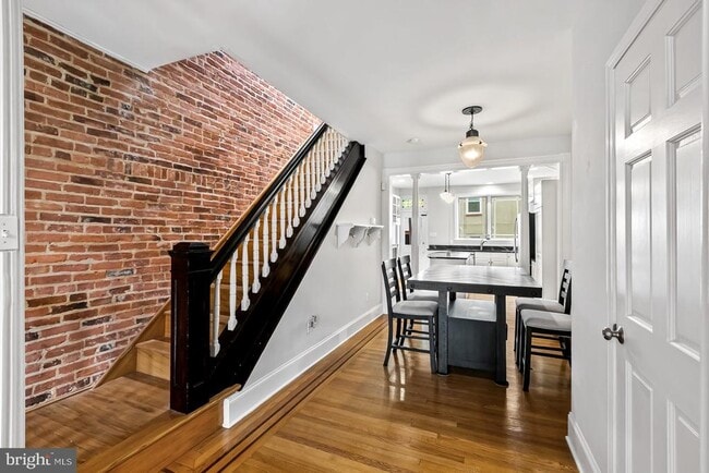 Photo - 3115 Foster Ave