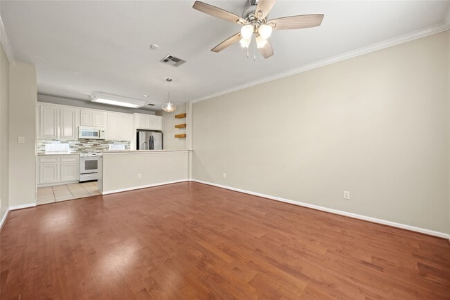 Photo - 1708 Dennis St