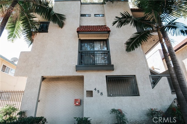 Building Photo - 458 Riverdale Dr