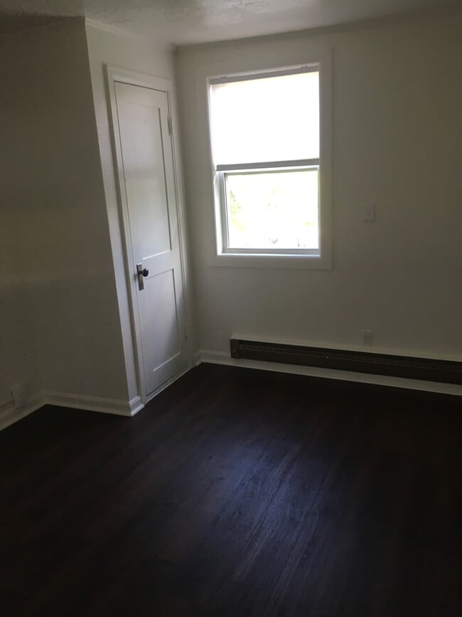 Photo - 133 9th Ave S