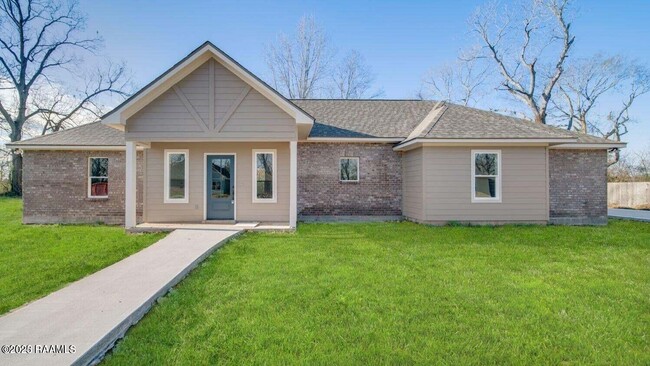 Building Photo - 1021 Timber Trails Rd Rental