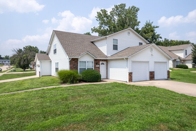 Building Photo - 5015 CARRIE RIDGE Dr Rental