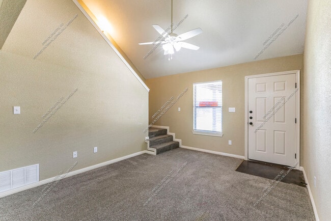 Photo - 1 Bedroom 2 Bath Available NOW