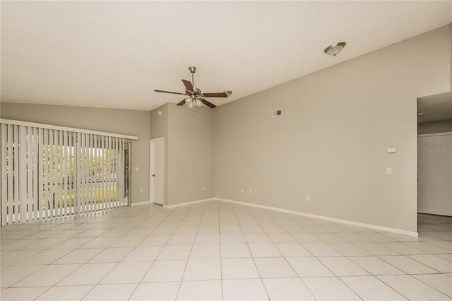 Photo - 4454 Sandhurst Dr