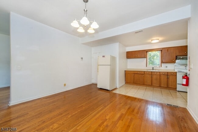 Photo - 99 Chesapeake Ave