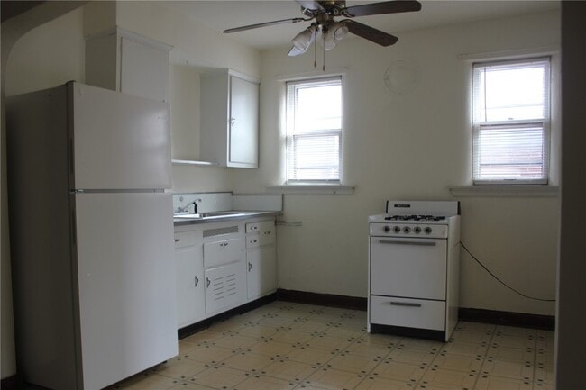 Photo - 5021 Oleatha Ave Unit 2nd fl