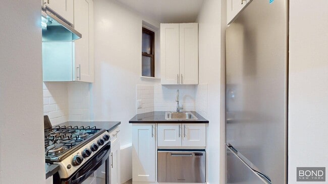 Building Photo - 350 E 76th St Unit 3D Rental