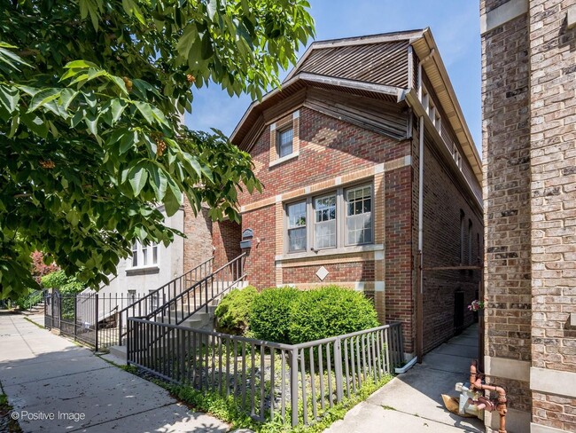 Building Photo - 2120 W Race Ave