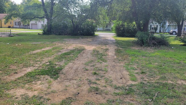 Photo - PRE-LEASE!! Beautiful 3 Bedroom/ 1.5 bath