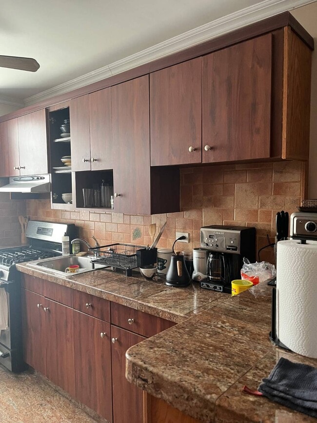 Building Photo - 48-08 30th Ave.