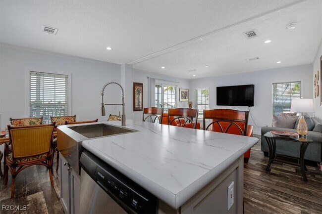 Photo - 2801 York Rd