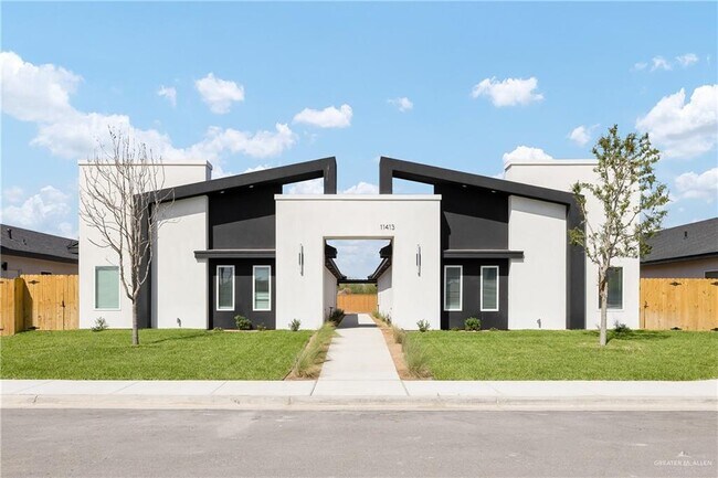 Building Photo - 15 N 25th St Unit 2