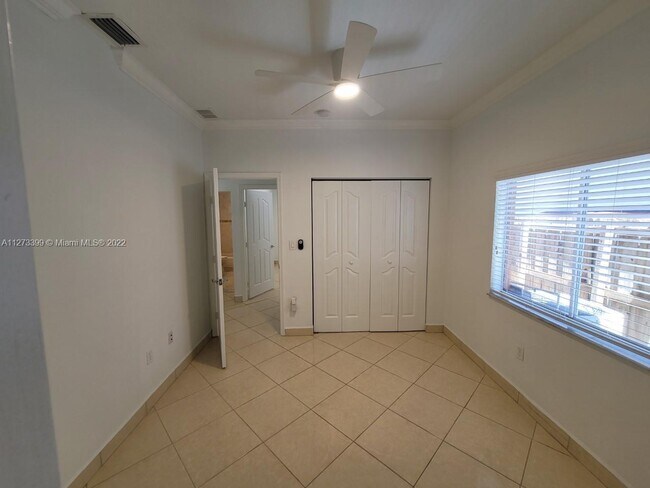 Photo - 1150 SW 154th Ave