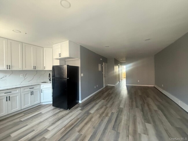 Photo - 181 Hale Ave