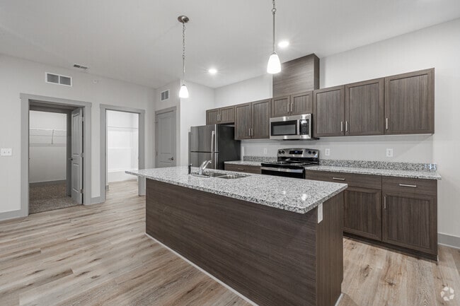 1BR, 1BA - 931SF - Driftwood - Kitchen