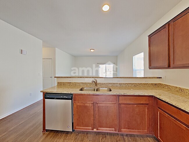 Photo - 551 Reserve Ave
