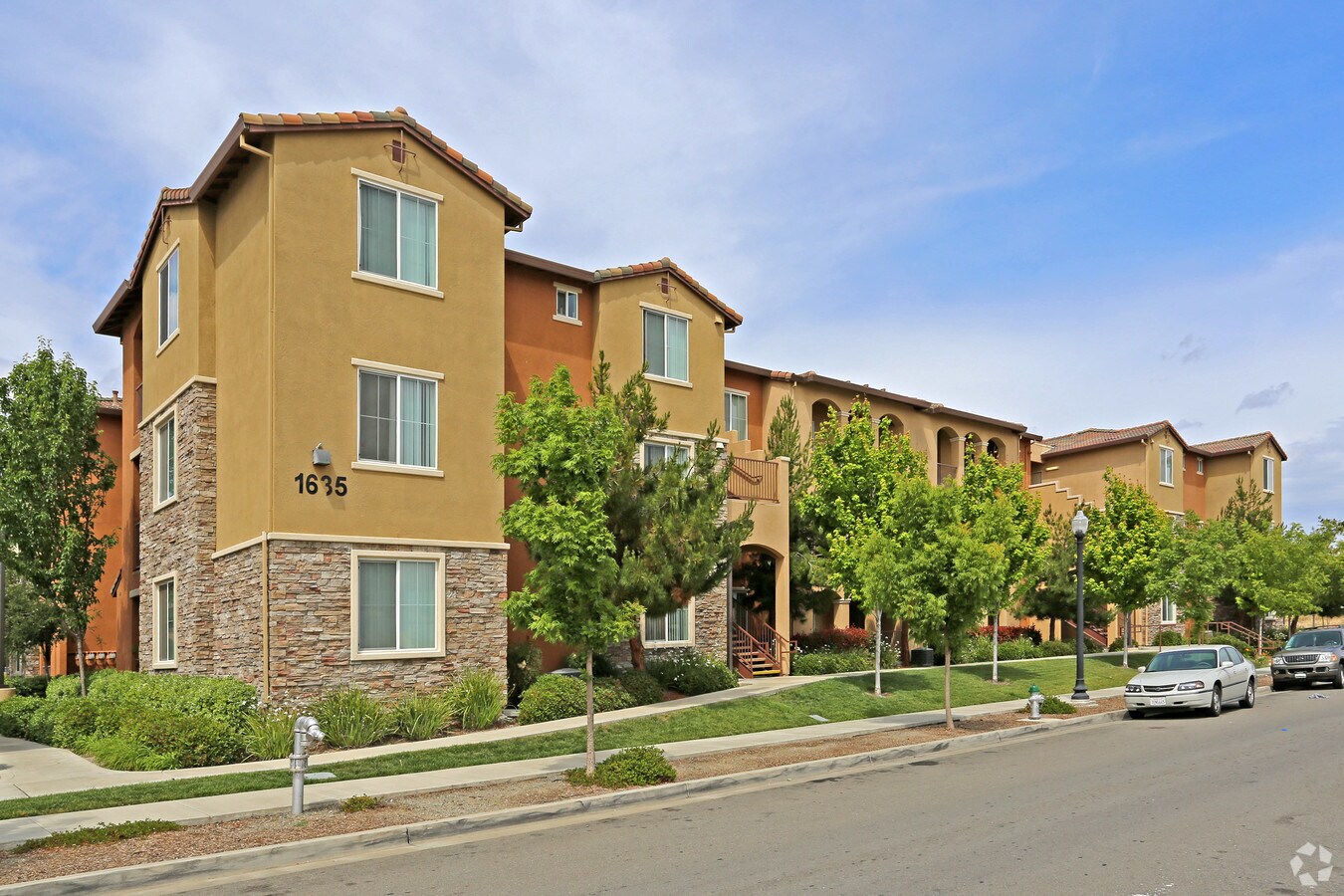 Willow Glen Natomas Apartments - Willow Glen Natomas Apartments