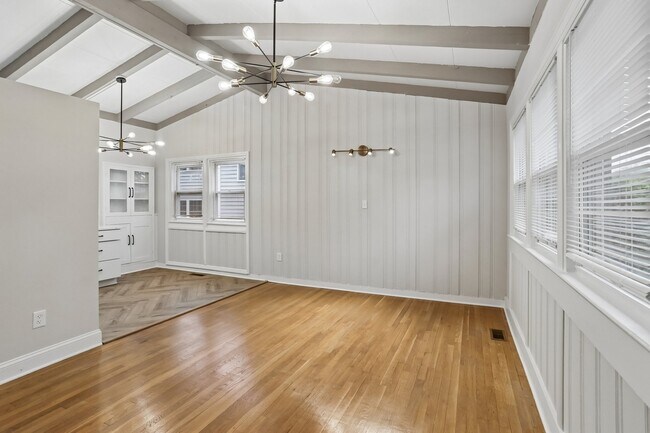 Photo - 203 Woodland Rd