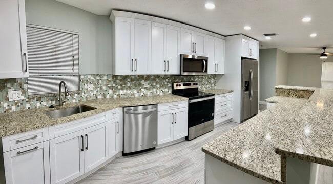 Photo - 627 Alligator Dr