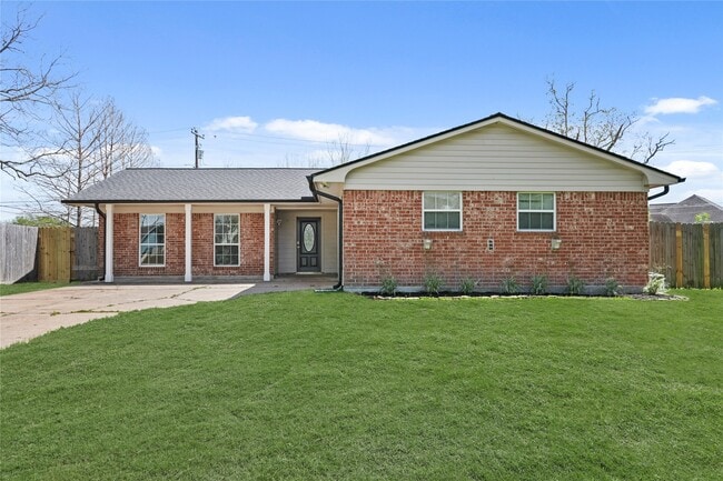 Building Photo - 303 Rachael Ln