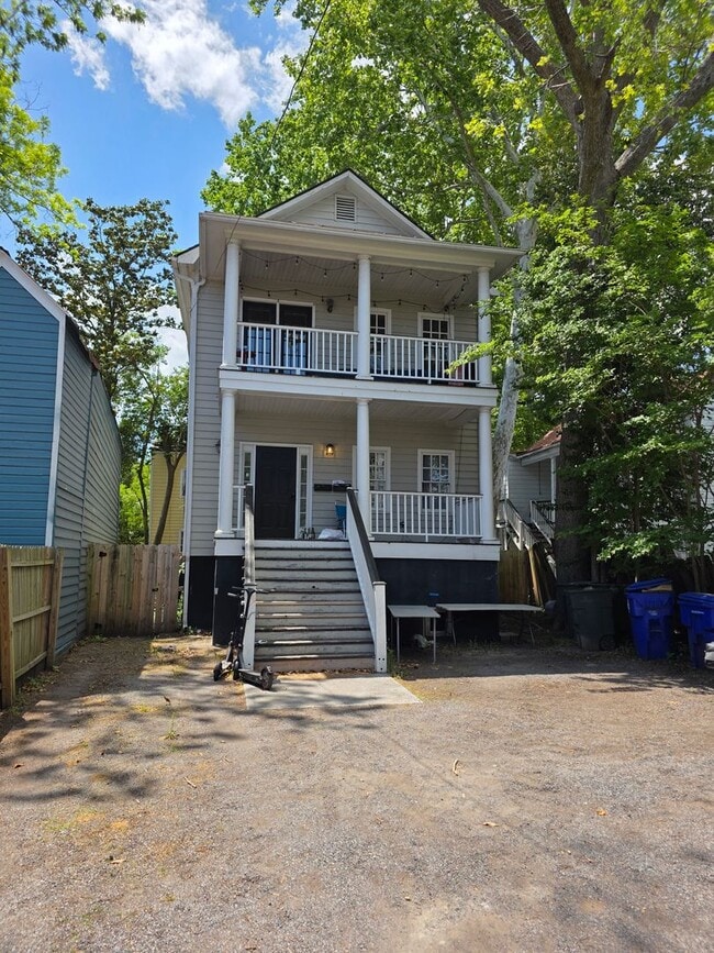 Building Photo - 183 Smith St Unit A