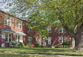 Building Photo - Colonial Village West