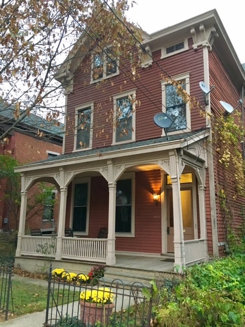 Front porch & entry