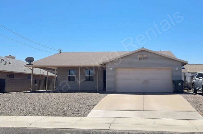 Building Photo - DELIGHTFUL 3 BEDROOM HOME