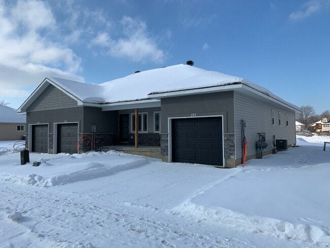 Building Photo - 215 Third St W